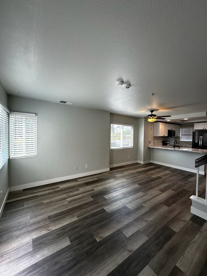 8901 Arlingdale Way - Photo 4 of 12