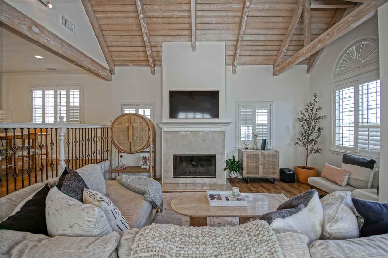 1543 Stanford Ave - Photo 6 of 36
