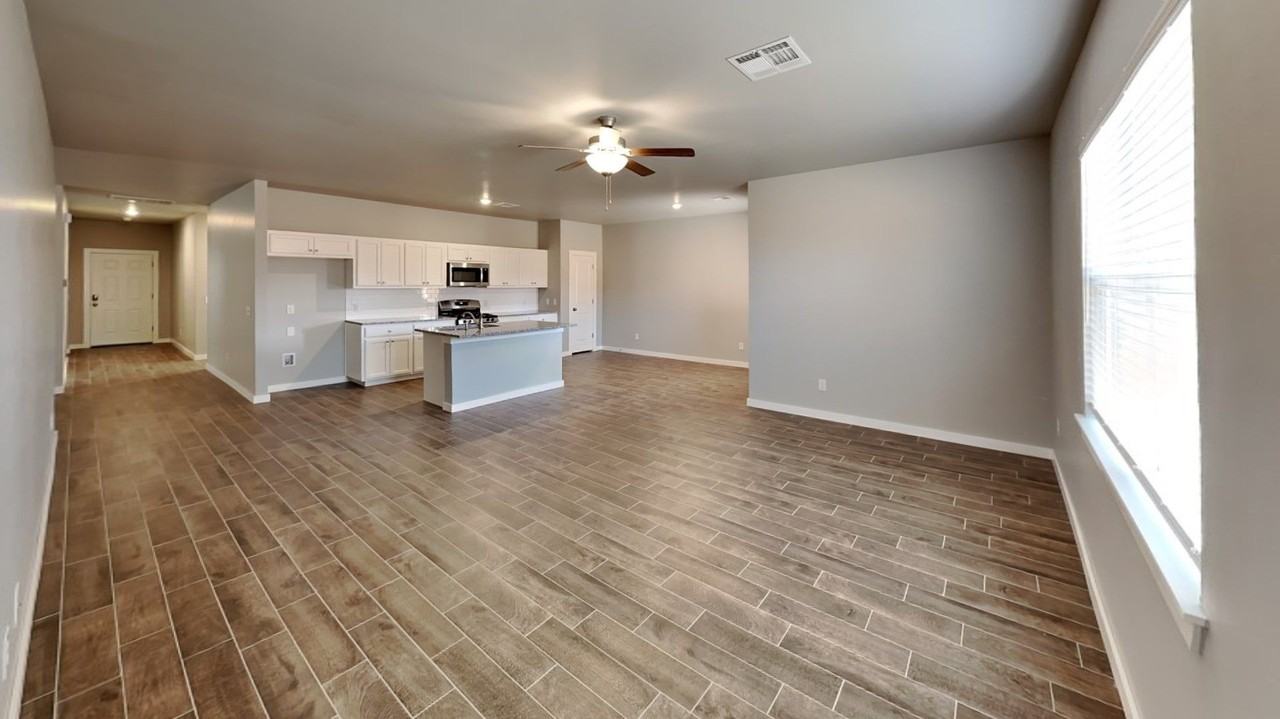 4512 Ne 123rd St - Photo 7 of 31