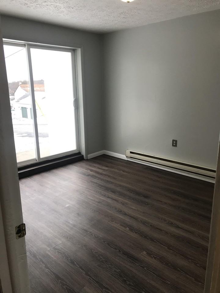 548 Cambria Avenue - Photo 5 of 9