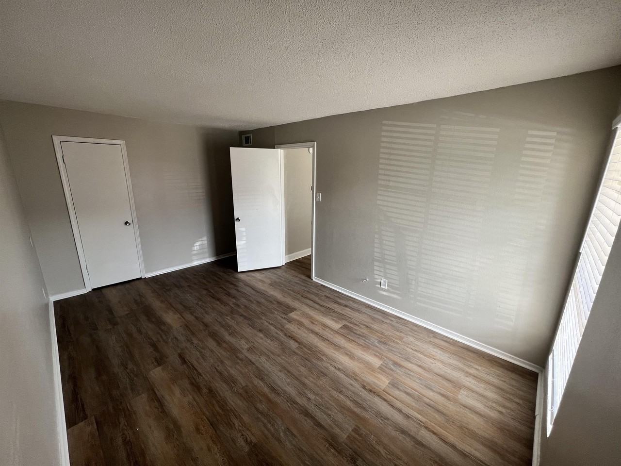 Shell Pointe- 6601 Old Shell Rd - Photo 4 of 23