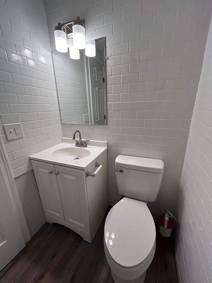 Bay Vista 29100 North Main Street - Photo 3 of 10