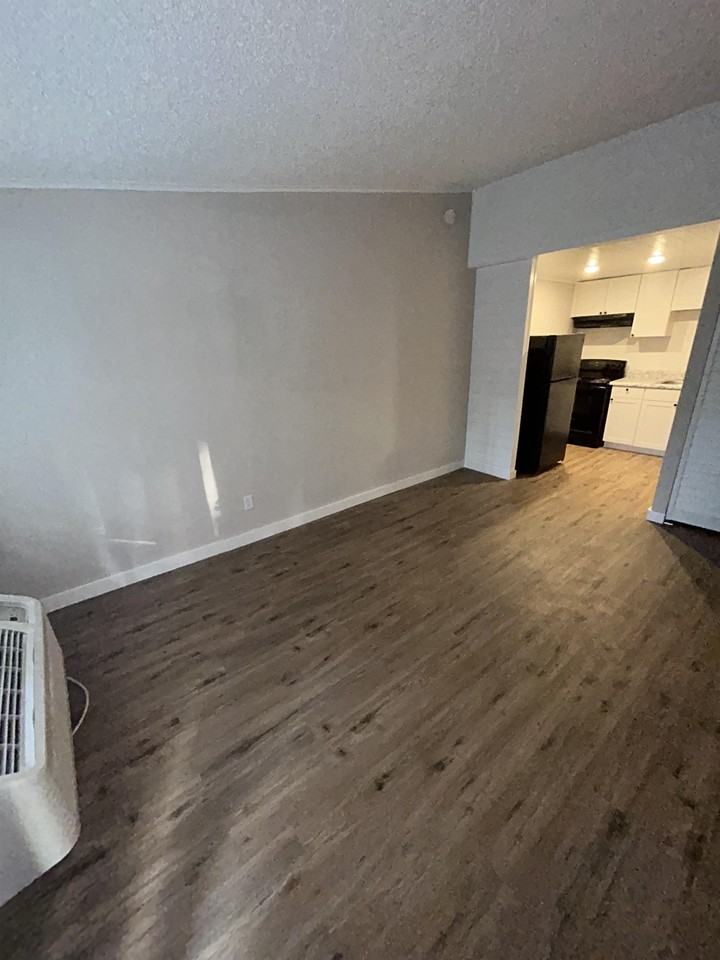 Bay Vista 29100 North Main Street - Photo 6 of 10