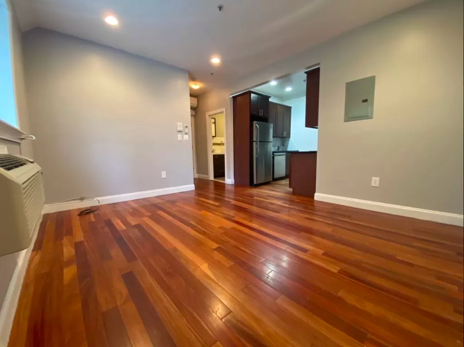 296 Willis Ave #2 - Photo 3 of 6