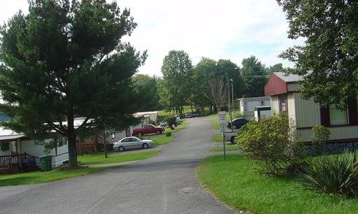23203 Dartmore Dr - Photo 2 of 5