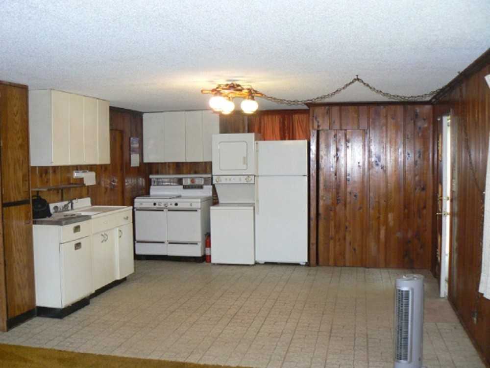 3212 Hopkins Crossroad - Photo 2 of 4