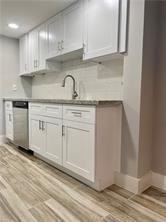 564 Ne 2nd St - Photo 3 of 8