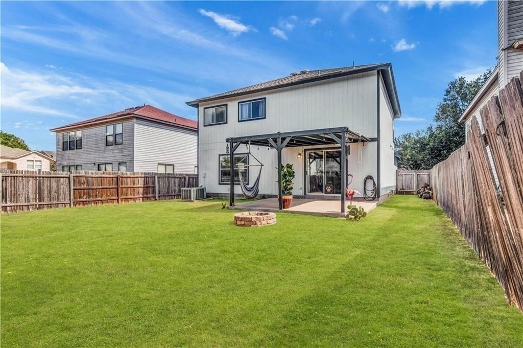 1313 Water Spaniel Way - Photo 2 of 8