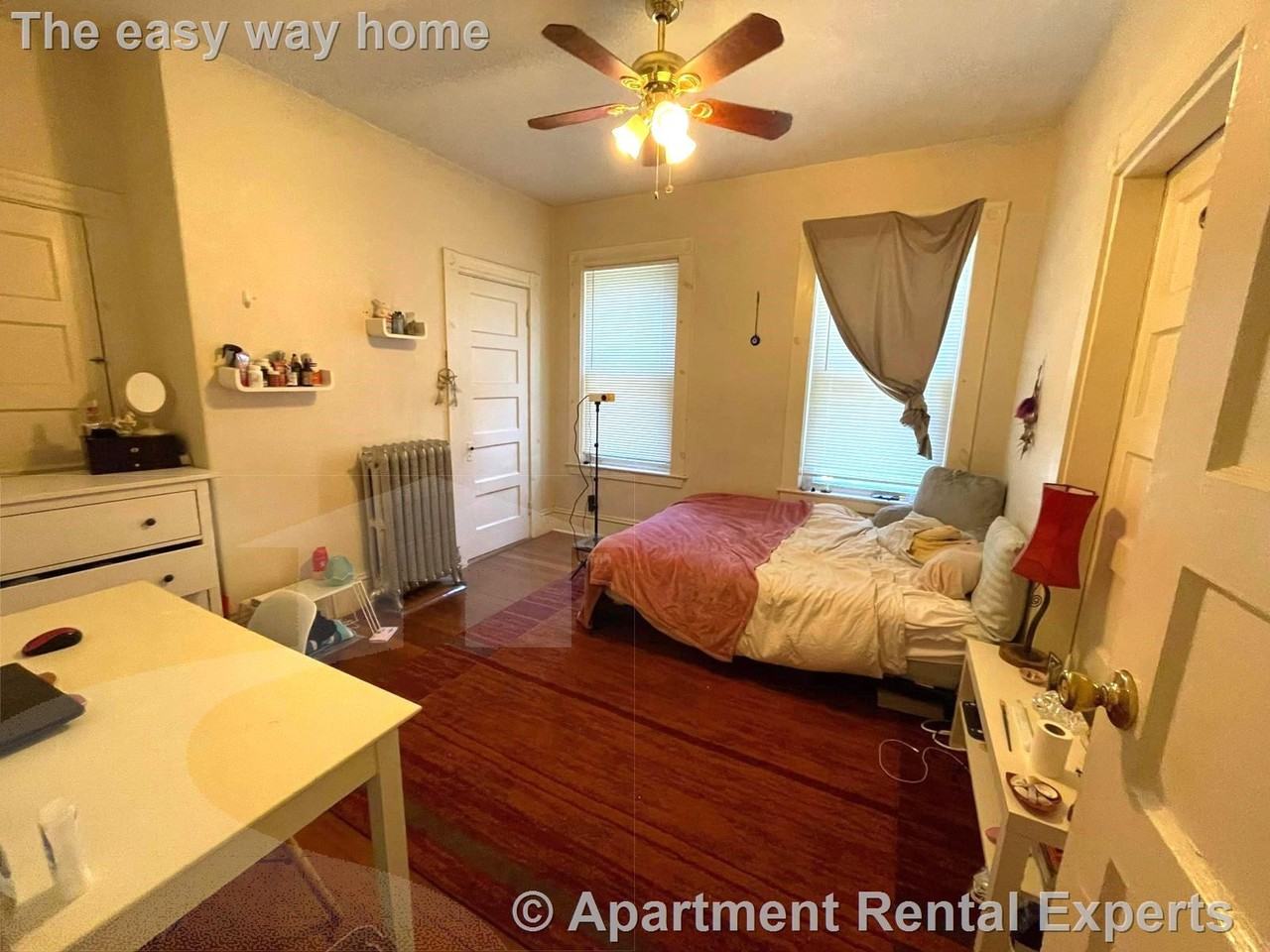 158 River St #1 - Photo 2 of 6