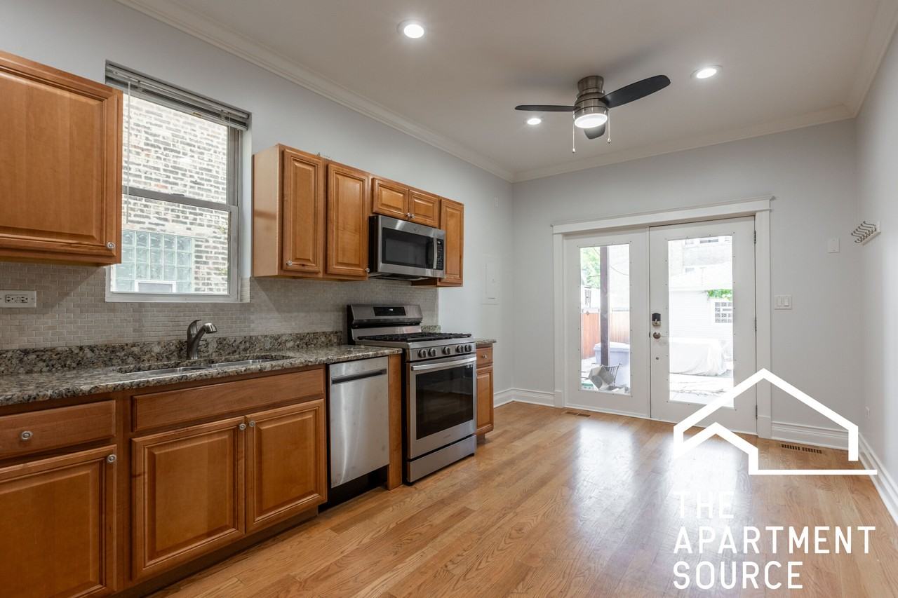 3703 W Belmont Ave #1 - Photo 4 of 20