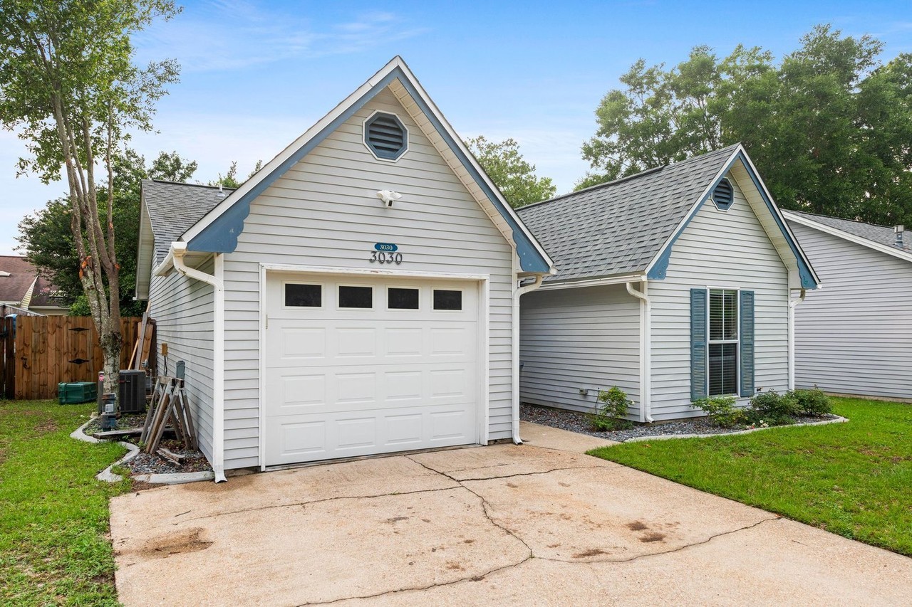 3030 Blue Pine Ln - Photo 2 of 32