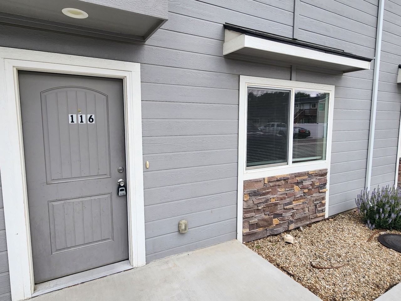 Ravenna Lane Apartments - Photo 2 of 16