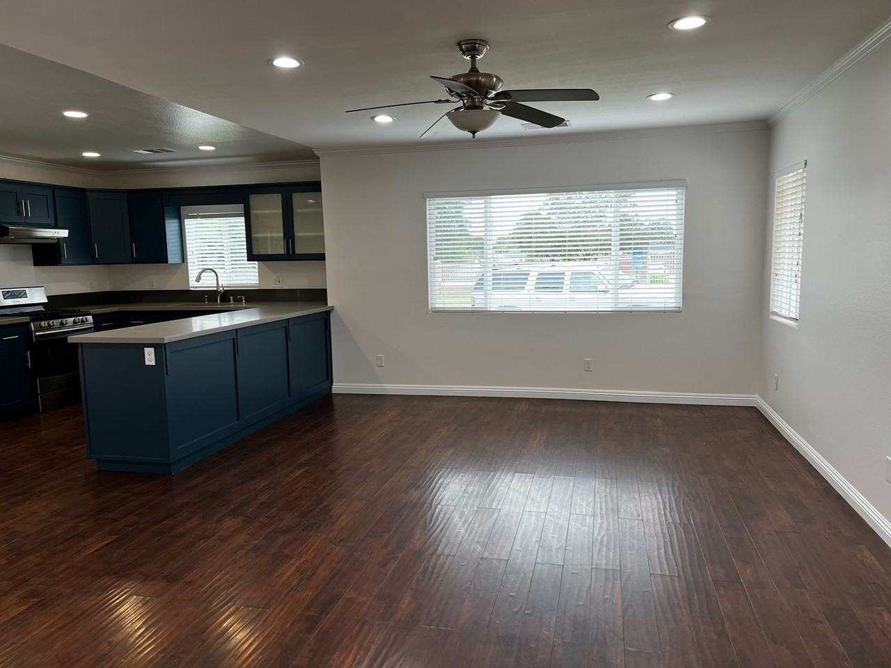 8852 Calmada Ave - Photo 3 of 26