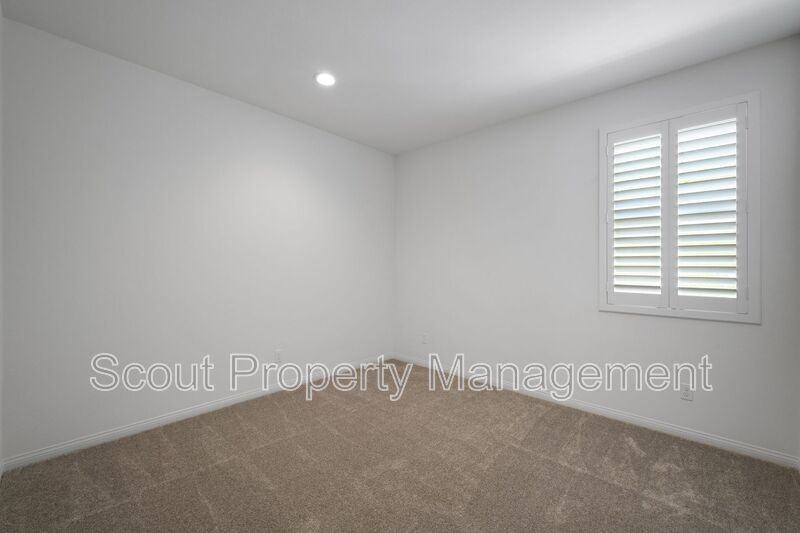 39598 Lupine Dr - Photo 5 of 29