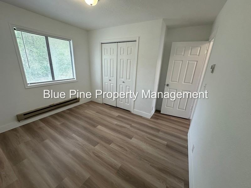 1222 Holman Ave - Photo 4 of 11