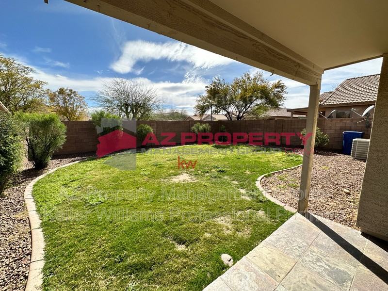 13733 W Berridge Ln - Photo 2 of 15