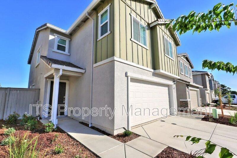 2097 Shady Tree Cir - Photo 2 of 50