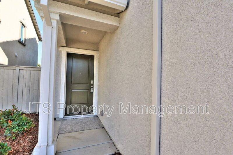 2097 Shady Tree Cir - Photo 3 of 50