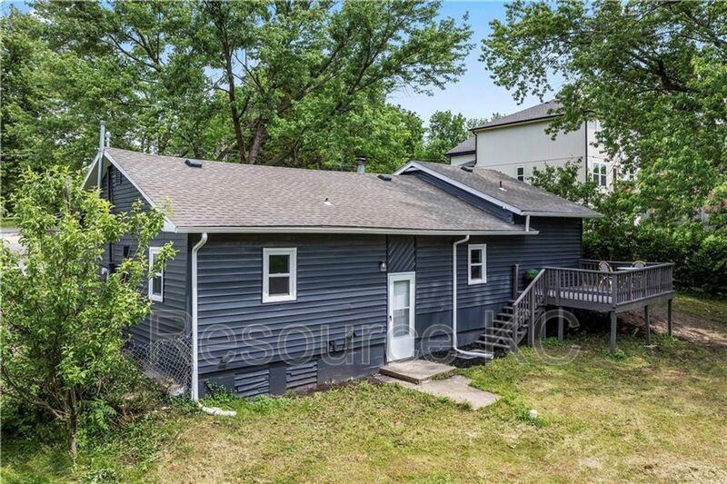 5236 N Cambridge Ave - Photo 2 of 22