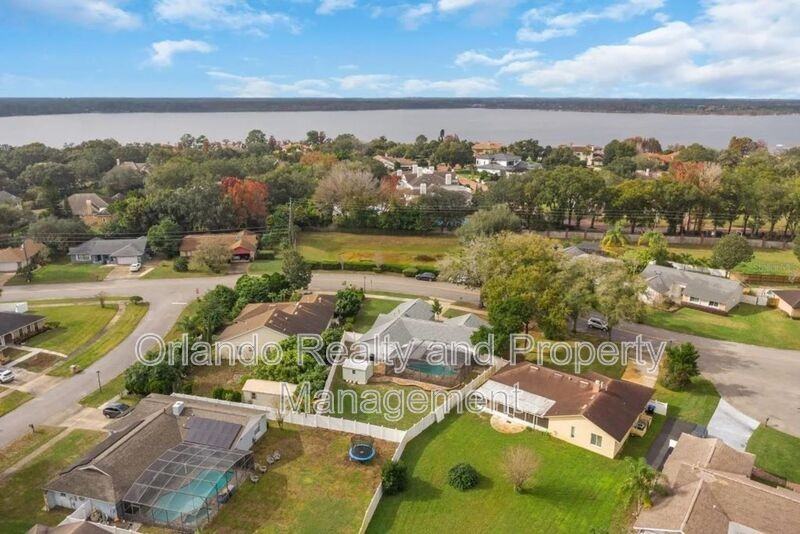8229 Granada Blvd - Photo 2 of 29