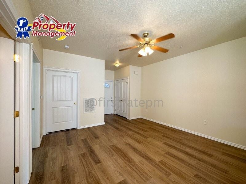 10077 W Rifleman Ln - Photo 6 of 19