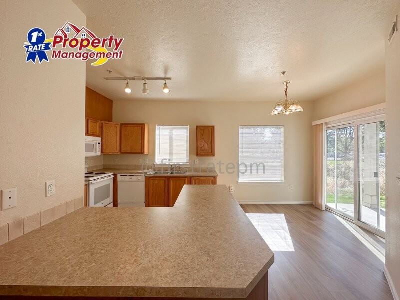 10077 W Rifleman Ln - Photo 7 of 19