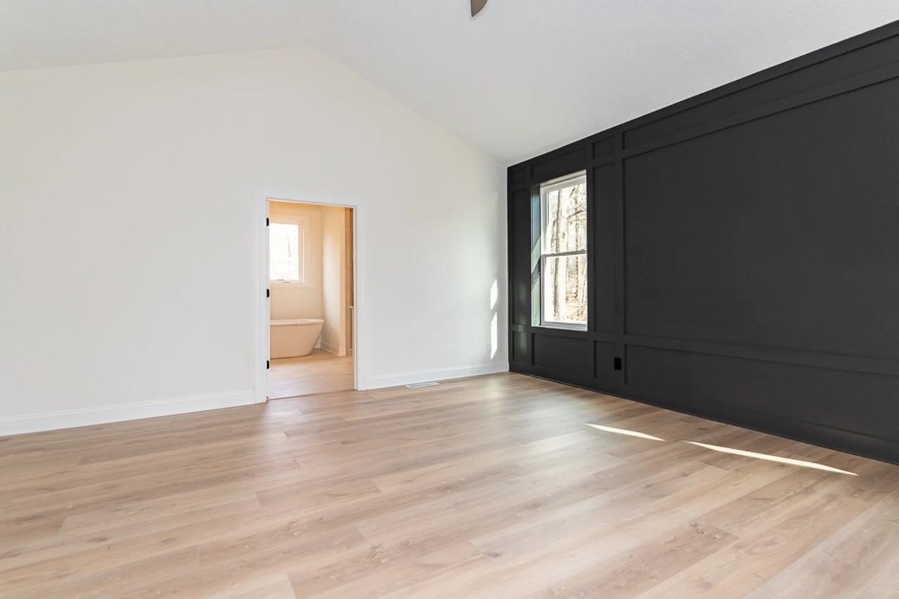 23881 Bryden Rd - Photo 3 of 42