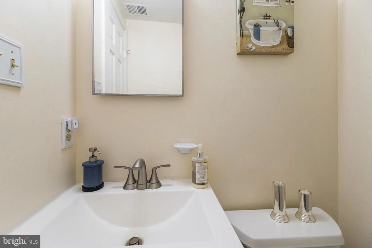 11320 Henderson Rd - Photo 2 of 50