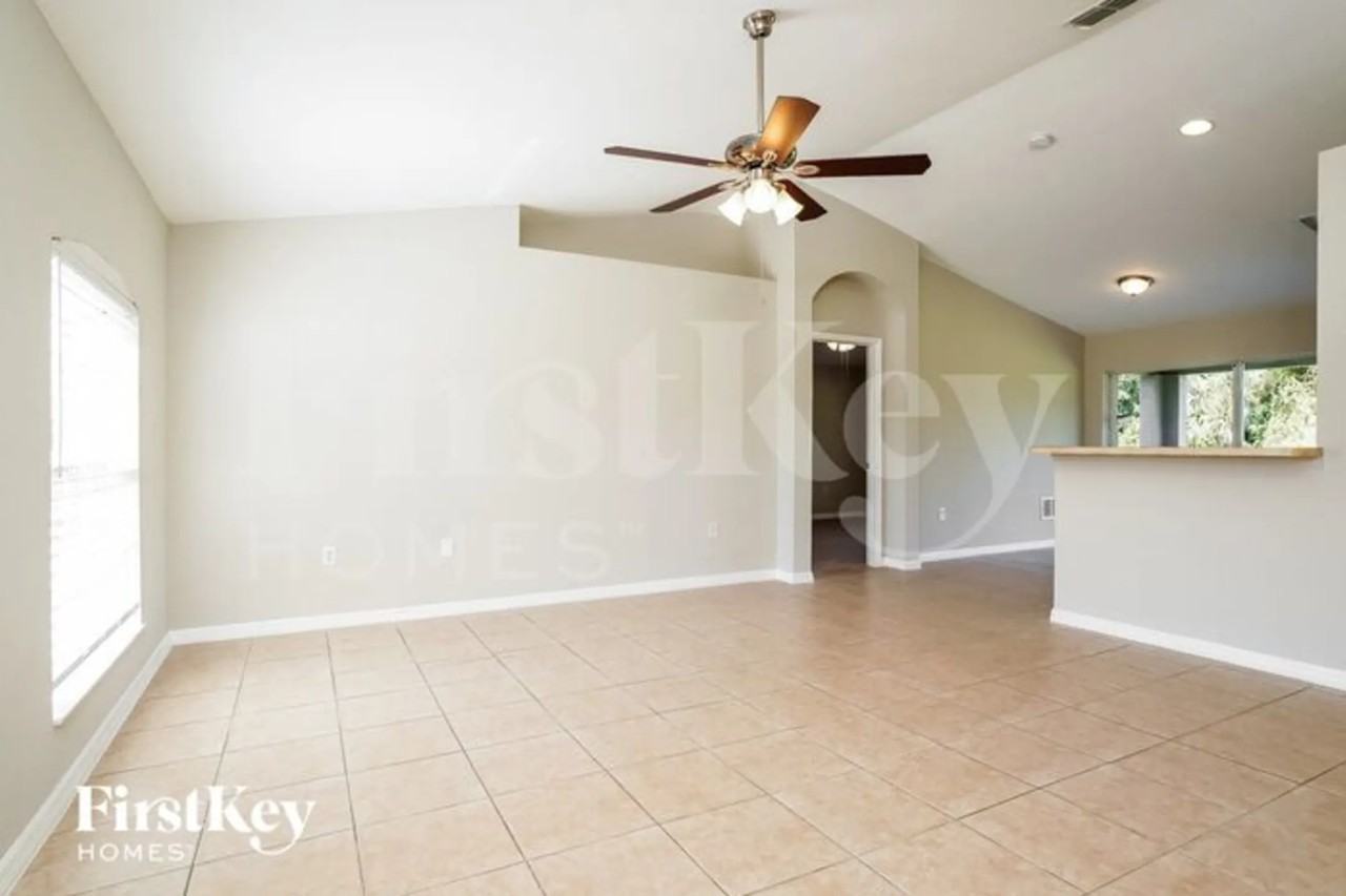 2906 44th St Sw - Photo 2 of 15