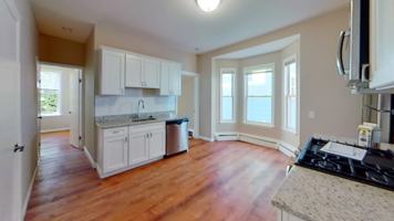 featured image of 119 George St #1