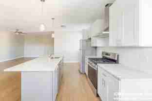 3925 N Keeler Ave - Photo 1 of 1