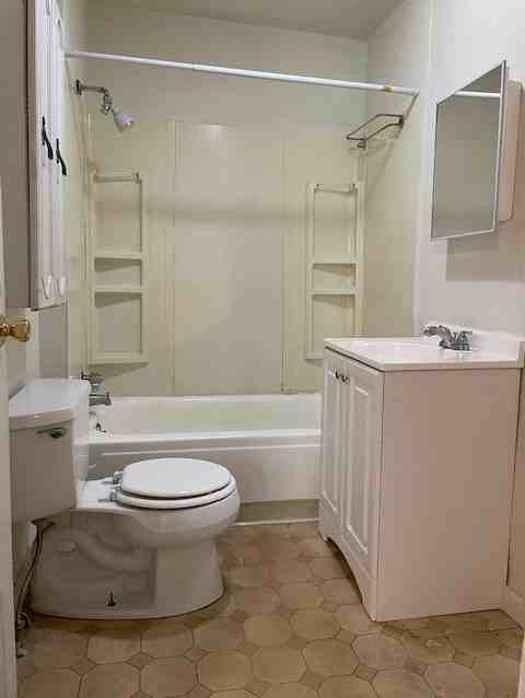 970 Washington Ave - Photo 2 of 23