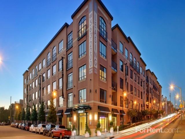 Domain Brewers Hill - Photo 2 of 11