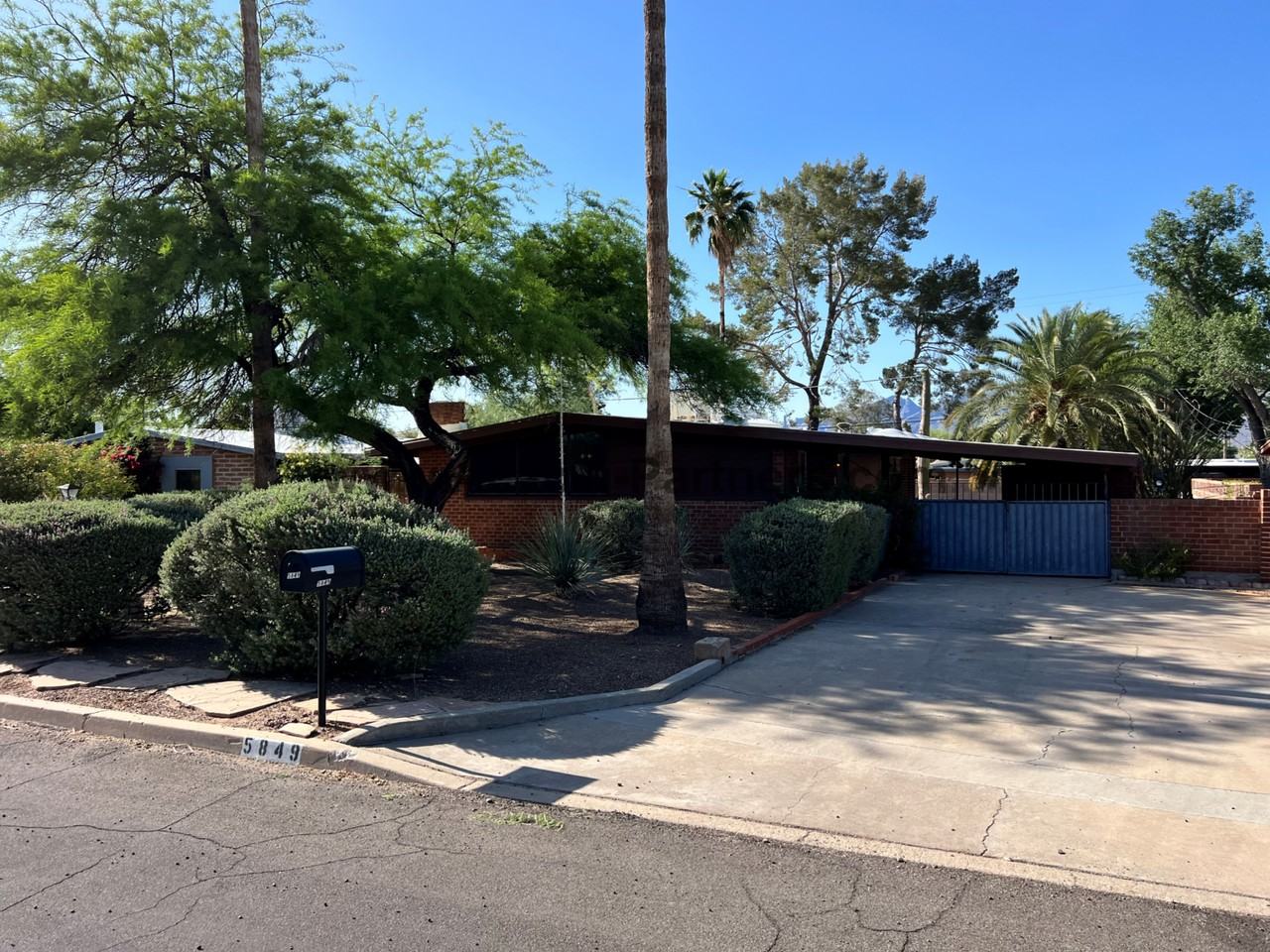 5849 E Rosewood St - Photo 3 of 26