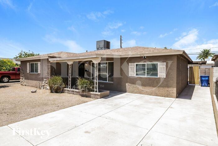 3634 E Yale St - Photo 2 of 16