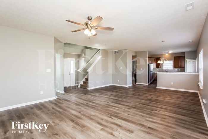 6610 Aster Dr - Photo 3 of 15