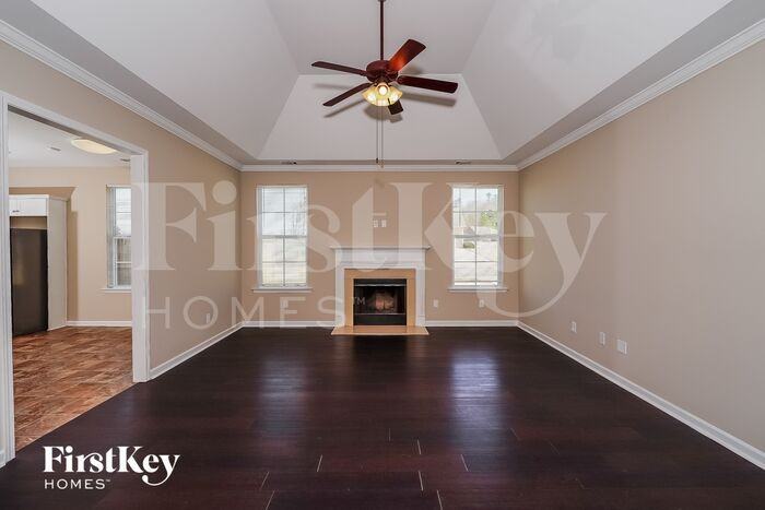 2001 Dandelion Ct - Photo 2 of 15