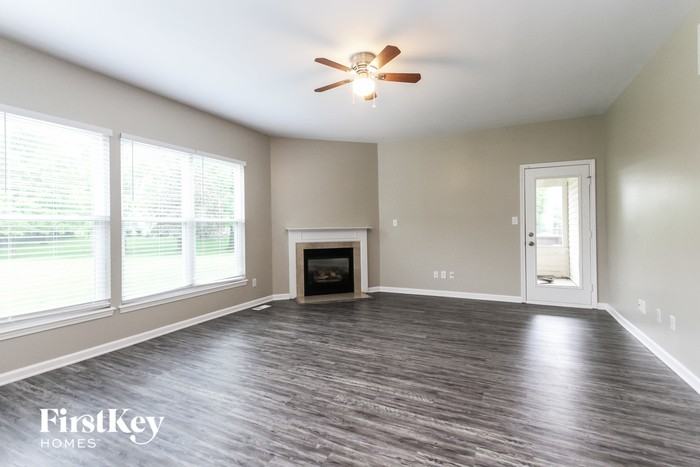 6286 Forest View Ct - Photo 2 of 15
