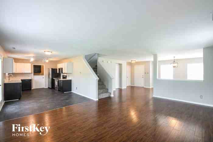 21498 Raccoon Ct - Photo 3 of 15