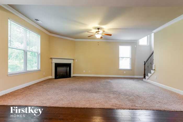 2134 Abby Grace Dr - Photo 2 of 15