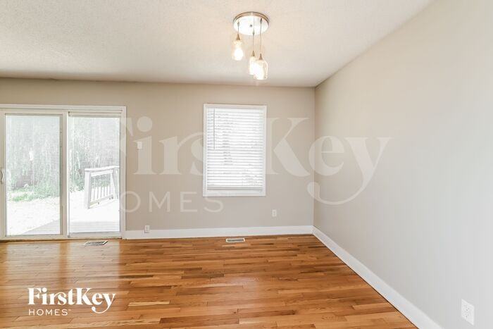 1424 Nw 63rd St - Photo 3 of 16