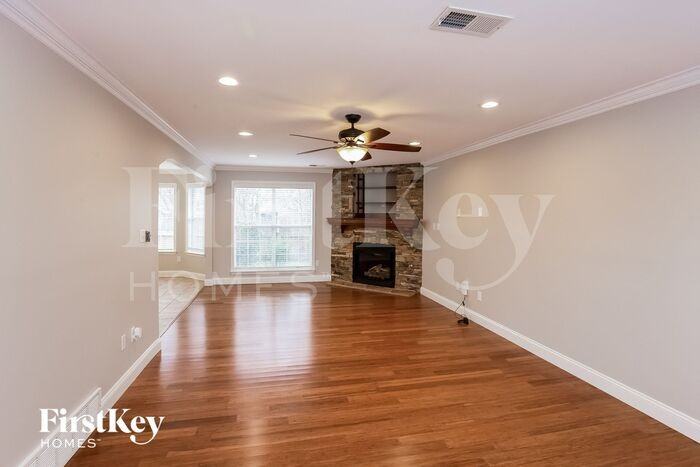 10258 Spruce Grove Ln - Photo 2 of 15