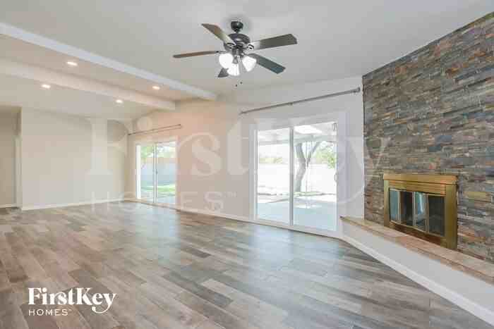 5136 E Alberta Dr - Photo 2 of 15