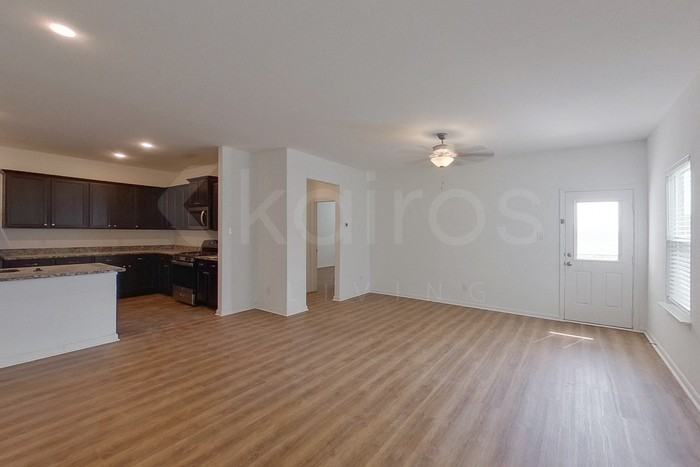 942 Shady Brk - Photo 2 of 26