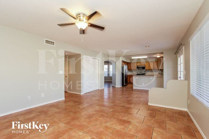 6742 W Nueva Vista Dr - Photo 3 of 15