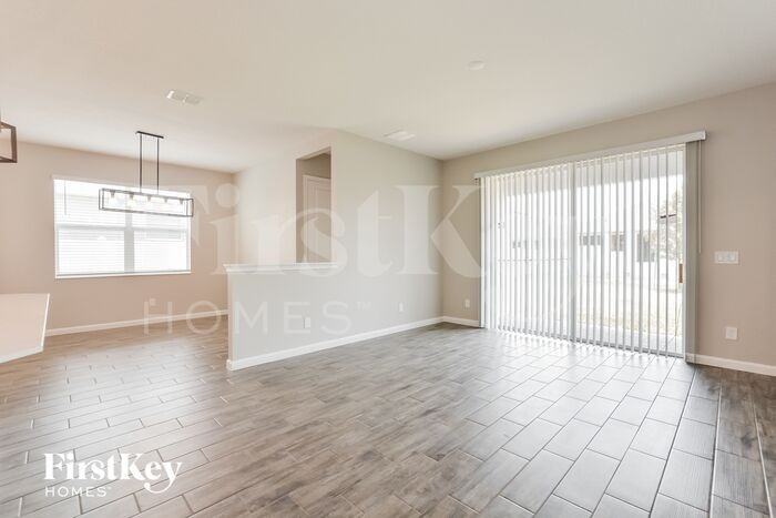 883 Jetway St - Photo 2 of 15