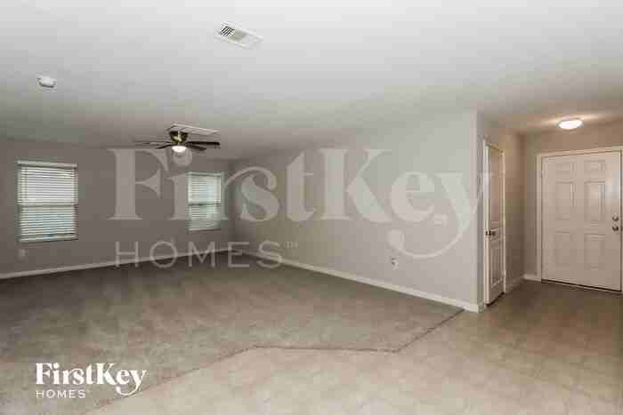 9818 Orchid Spring Ln - Photo 3 of 15