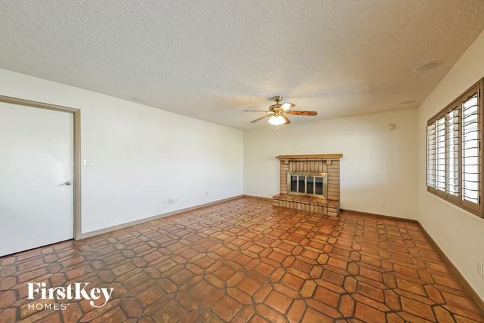 3944 W Campo Bello Dr - Photo 3 of 16
