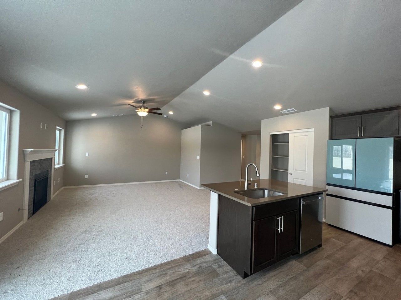 6105 Ian Ave - Photo 6 of 17