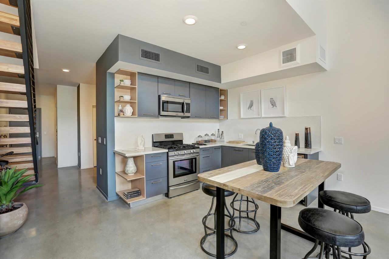 HIVE Venice - 20812636 W Matteson Ave #208 - Photo 3 of 17